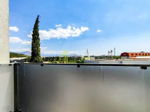 Izdavanje, dvosoban stan, 103m², Momišići, Podgorica - image 15