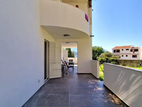 Sale, two bedroom apartment, 70m², Bečići, Budva - image 9