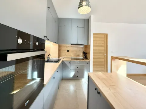 Prodaja, dvosoban stan, 72m², New City, Podgorica - image 13