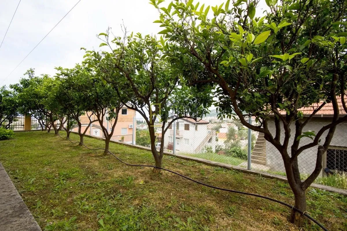 Prodaja, kuća, 340m², Bar, Crna Gora