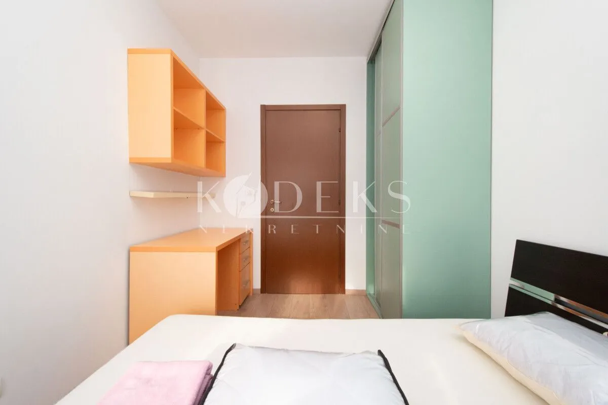 Izdavanje, dvosoban stan, 75m², City Kvart, Podgorica
