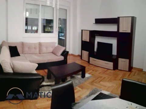 Prodaja, jednosoban stan, 49m², Bulevar Evrope, Novi Sad Sve Podlokacije