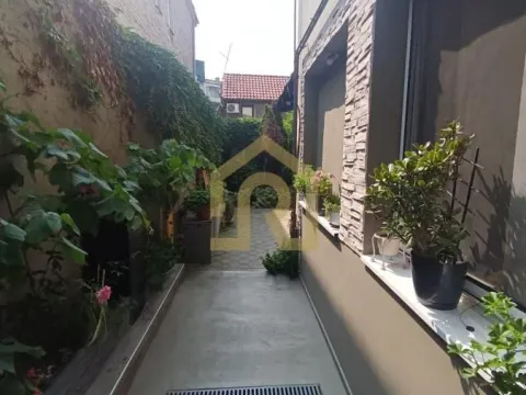 Izdavanje, četvorosoban stan, 100m², Autokomanda, Voždovac Sve Podlokacije - image 18