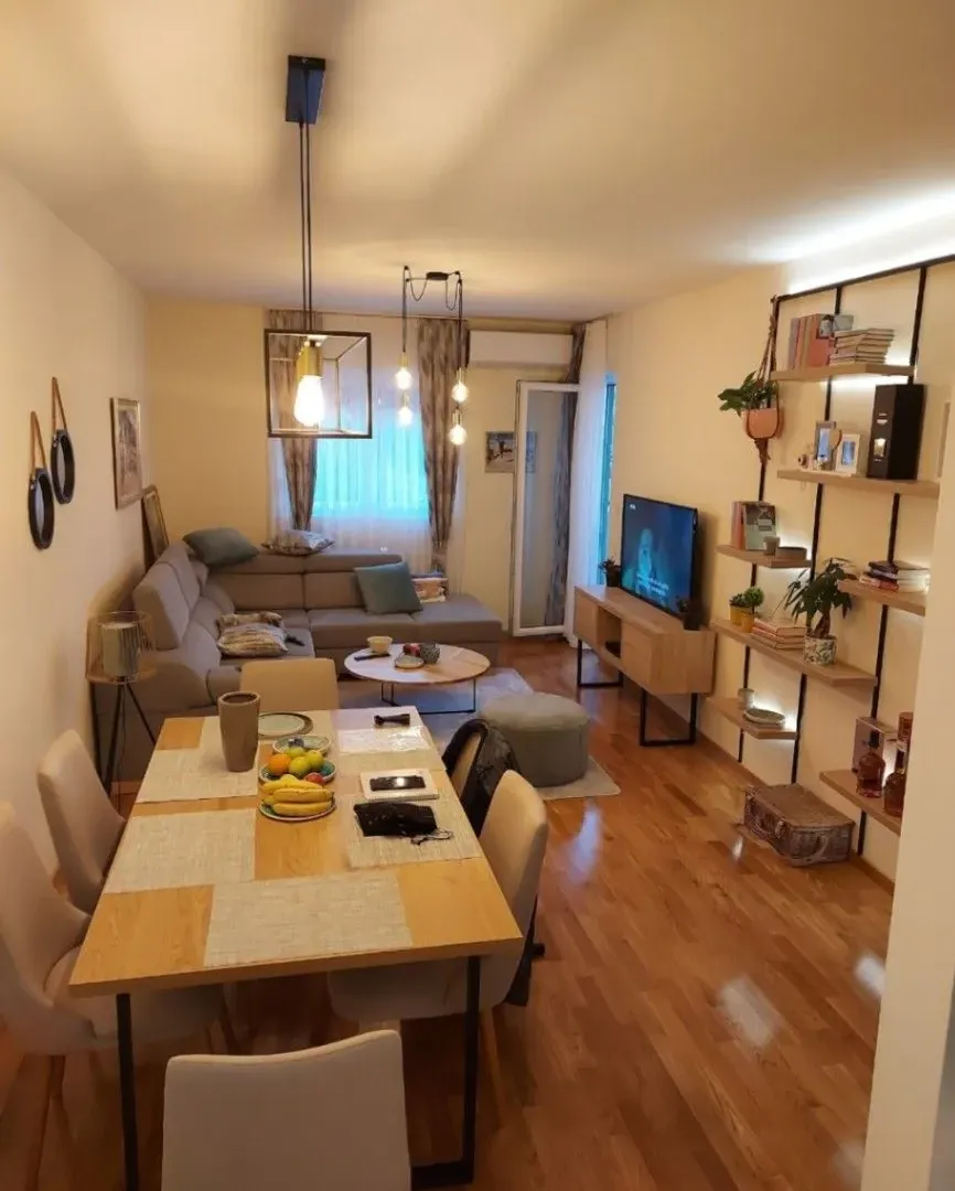 Izdavanje, jednosoban stan, 49m², Vezirov Most, Podgorica