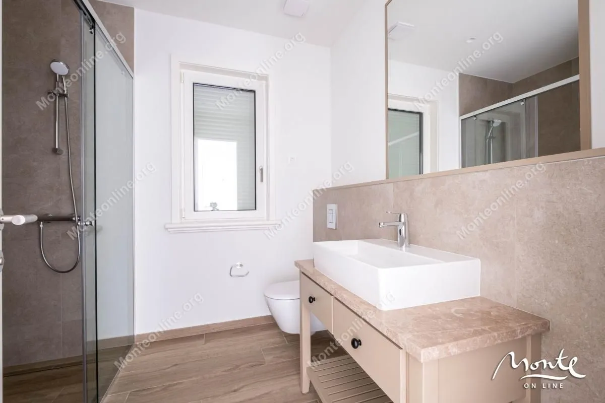 Prodaja, dvosoban stan, 93m², Luštica Bay, Tivat