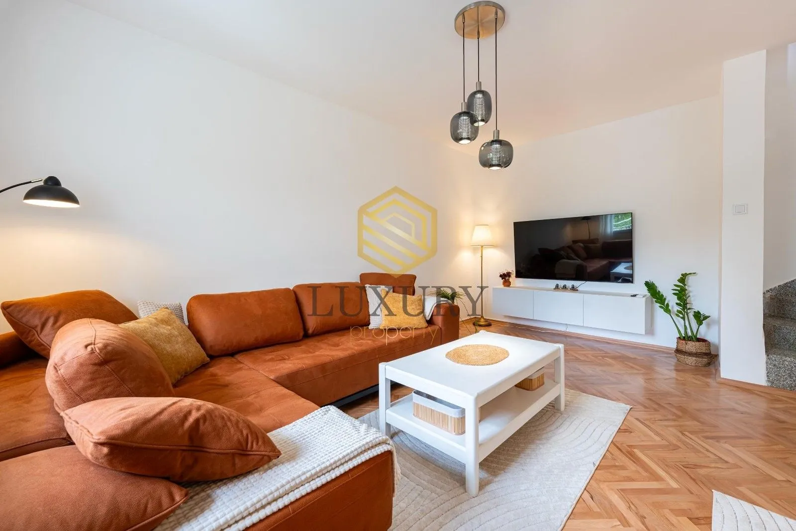 Rent, house, 100m², Dalmatinska ulica, Podgorica