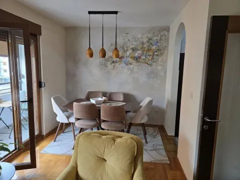 Izdavanje, dvosoban stan, 70m², Stari Aerodrom, Podgorica - image 7