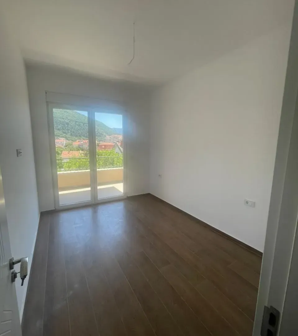 Sale, one bedroom apartment, 46m², Podmaine, Budva
