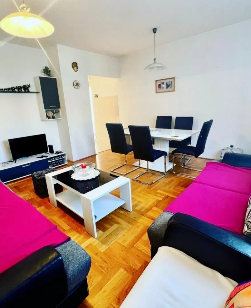 Izdavanje, dvosoban stan, 65m², Stari Aerodrom, Podgorica