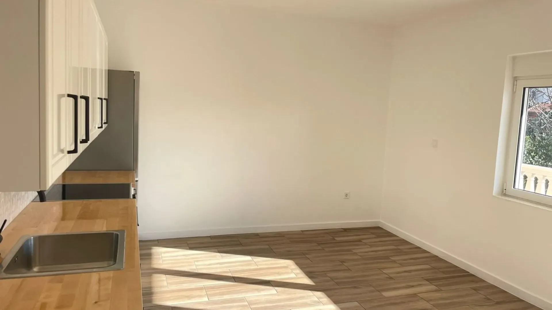 Prodaja, kuća, 118m², Dumidran, Tivat