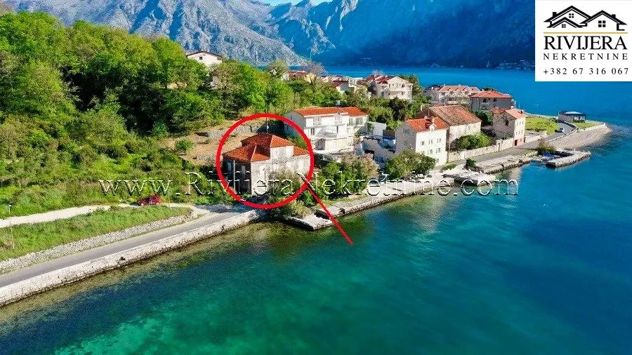 Sale, house, 300m², Prčanj, Kotor