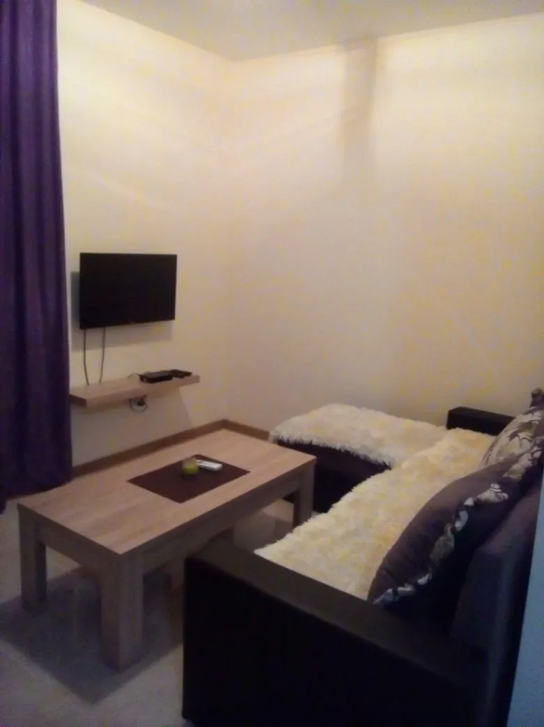 Izdavanje, jednosoban stan, 36m², Gradiošnica, Tivat