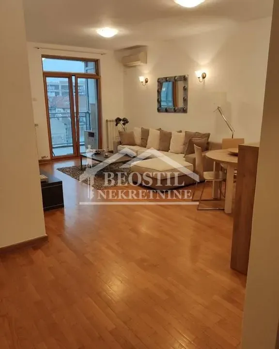 Izdavanje, trosoban stan, 73m², Centar Sve Podlokacije, Beograd