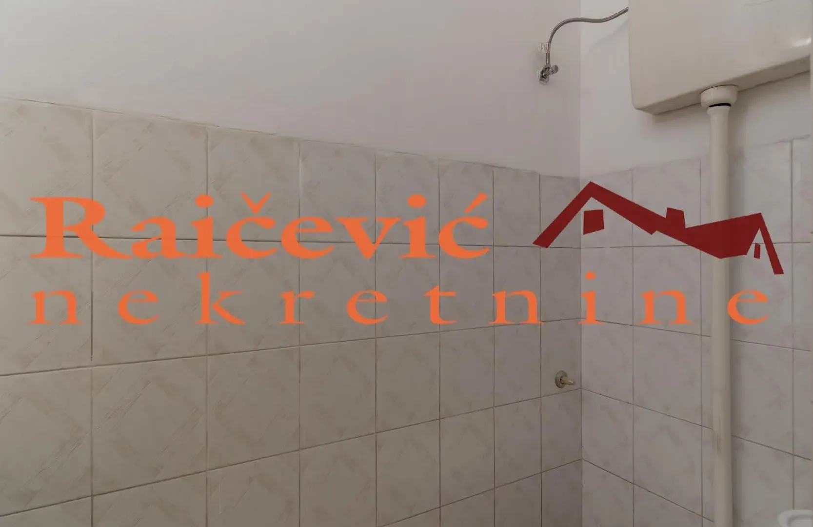 Prodaja, trosoban stan, 101m², Bogoslovija, Palilula Sve Podlokacije