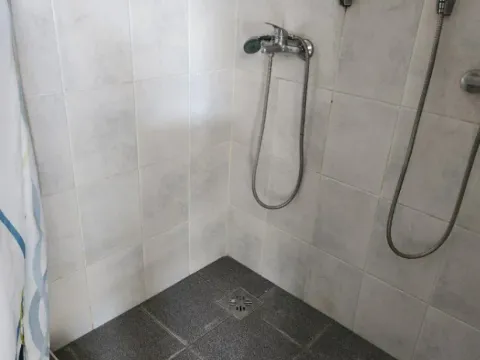 Izdavanje, poslovni prostor, 450m², Novi Sad, Srbija - image 5