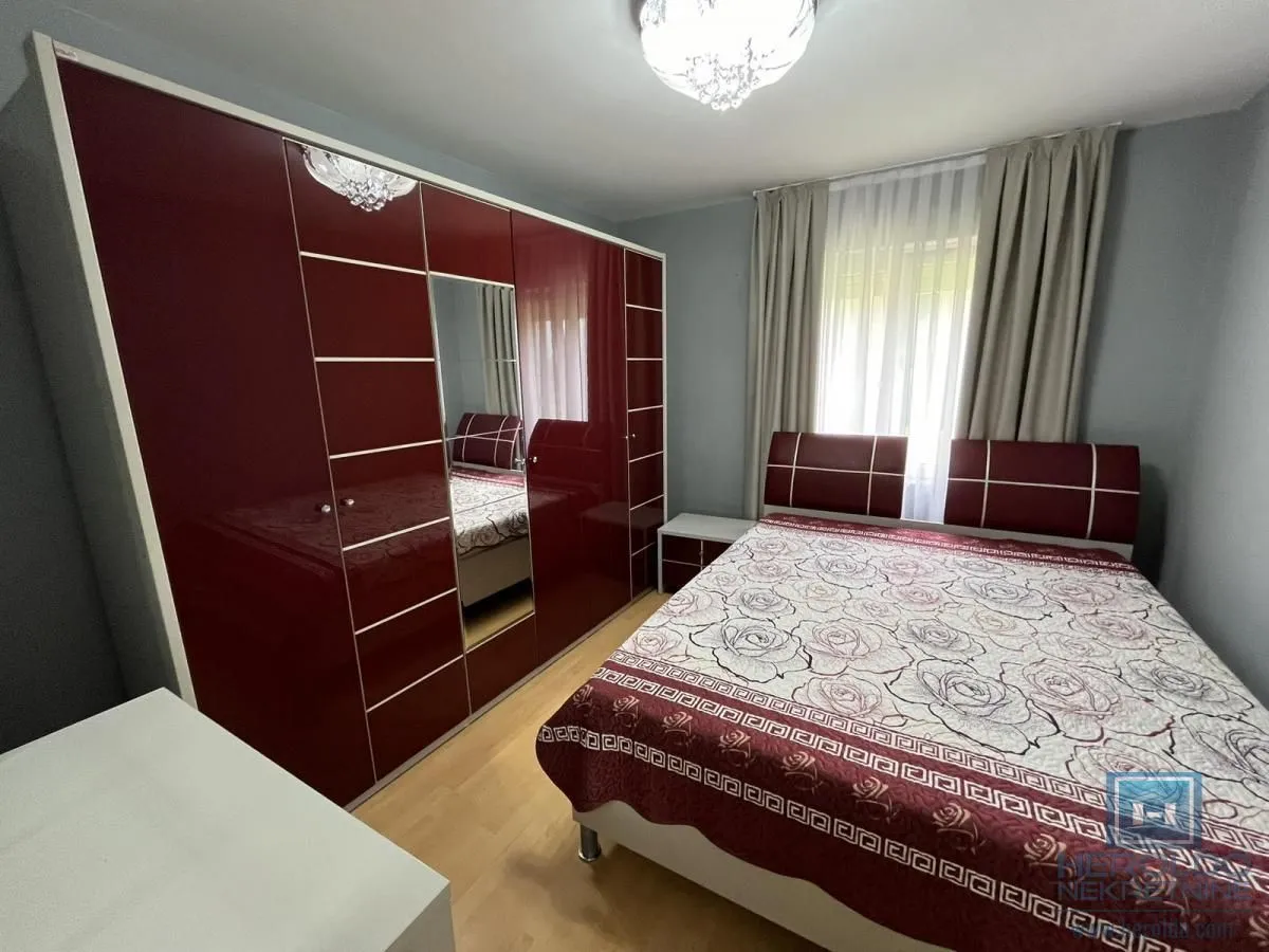 Prodaja, kuća, 302m², Vinorača, Jagodina