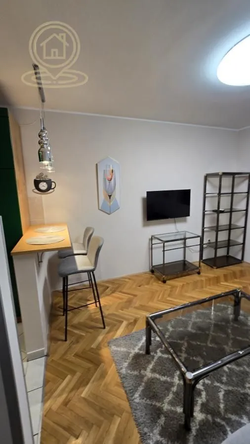 Izdavanje, jednosoban stan, 47m², Grbavica, Novi Sad Sve Podlokacije