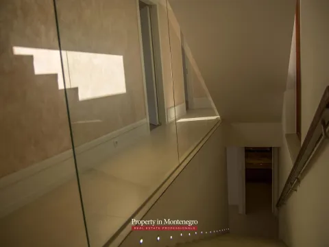 Prodaja, kuća, 585m², Stoliv, Kotor - image 32