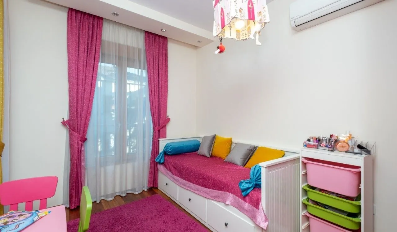 Prodaja, dvosoban stan, 64m², Podgorica, Crna Gora
