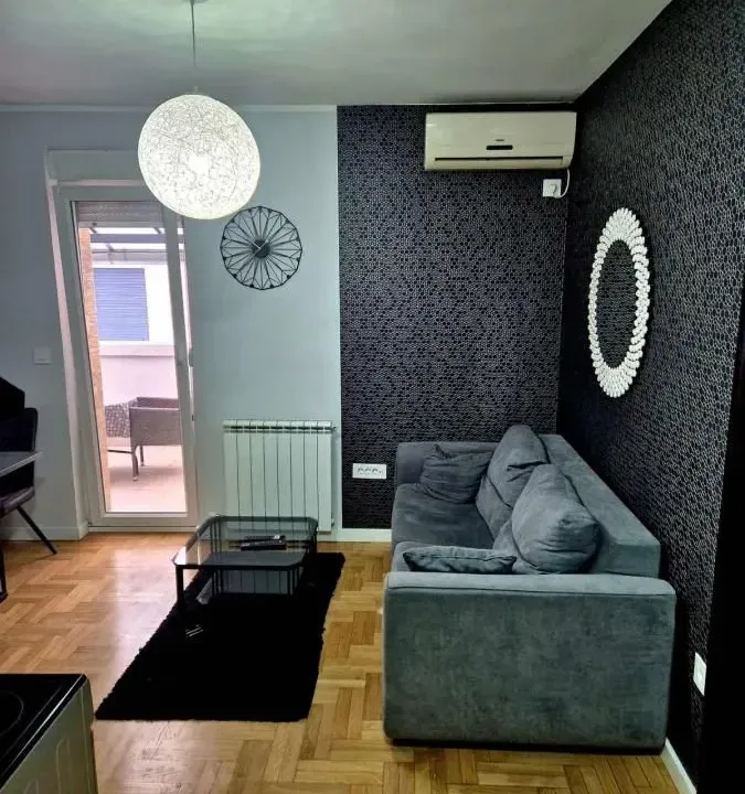 Izdavanje, jednosoban stan, 30m², Lekino Brdo, Voždovac Sve Podlokacije