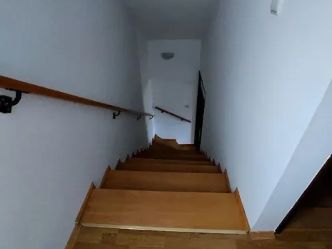 Sale, house, 100m², Stanjevića Rupa, Podgorica - image 2