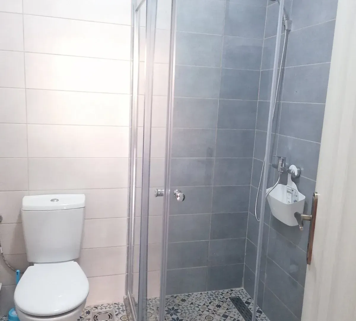 Izdavanje, jednosoban stan, 50m², Tripovići, Tivat