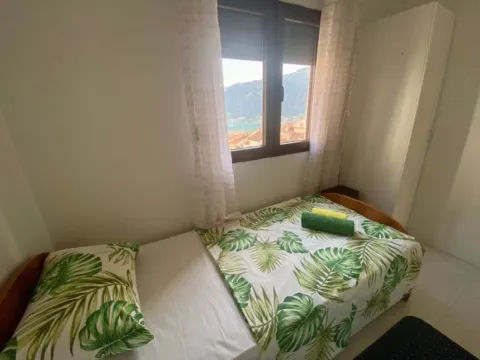 Prodaja, dvosoban stan, 51m², Dobrota, Kotor - image 10