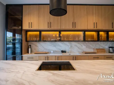 Sale, house, 650m², Reževići, Budva - image 17