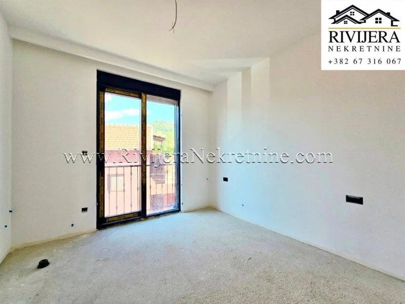 Prodaja, dvosoban stan, 61m², Tivat, Crna Gora