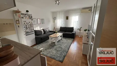 Stan in Bulevar Evrope