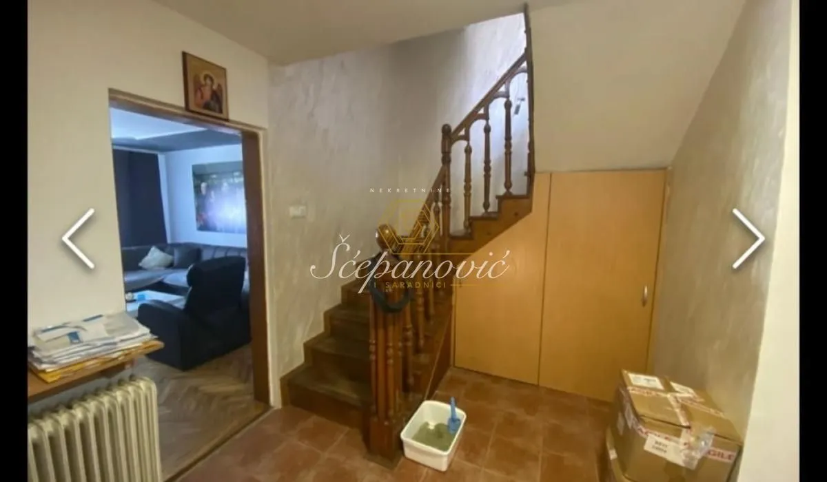 Prodaja, kuća, 209m², Futog, Novi Sad Sve Podlokacije