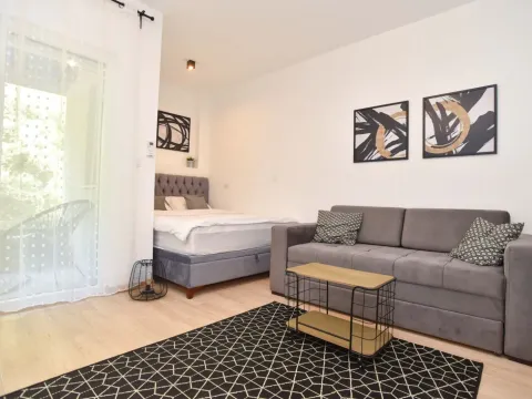 Rent, studio apartment, 30m², Budva, Crna Gora - image 6