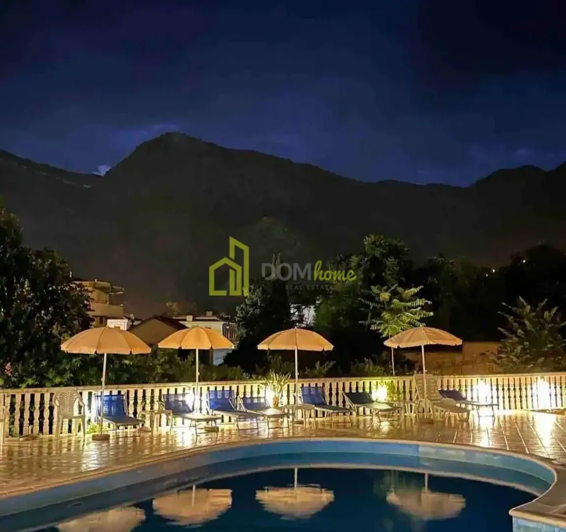 Prodaja, trosoban stan, 139m², Risan, Kotor