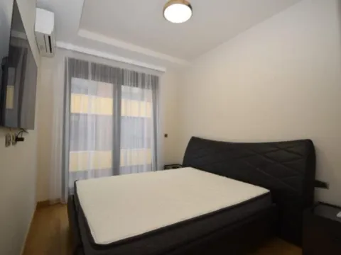 Izdavanje, trosoban stan, 120m², Kod Capital Plaze, Podgorica - image 3
