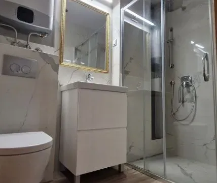 Izdavanje, četvorosoban stan, 204m², Kalenić Pijaca, Vračar Sve Podlokacije - image 8