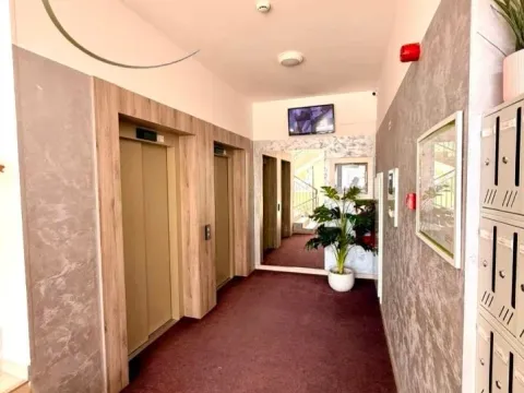 Rent, one bedroom apartment, 44m², City Kej, Podgorica - image 8