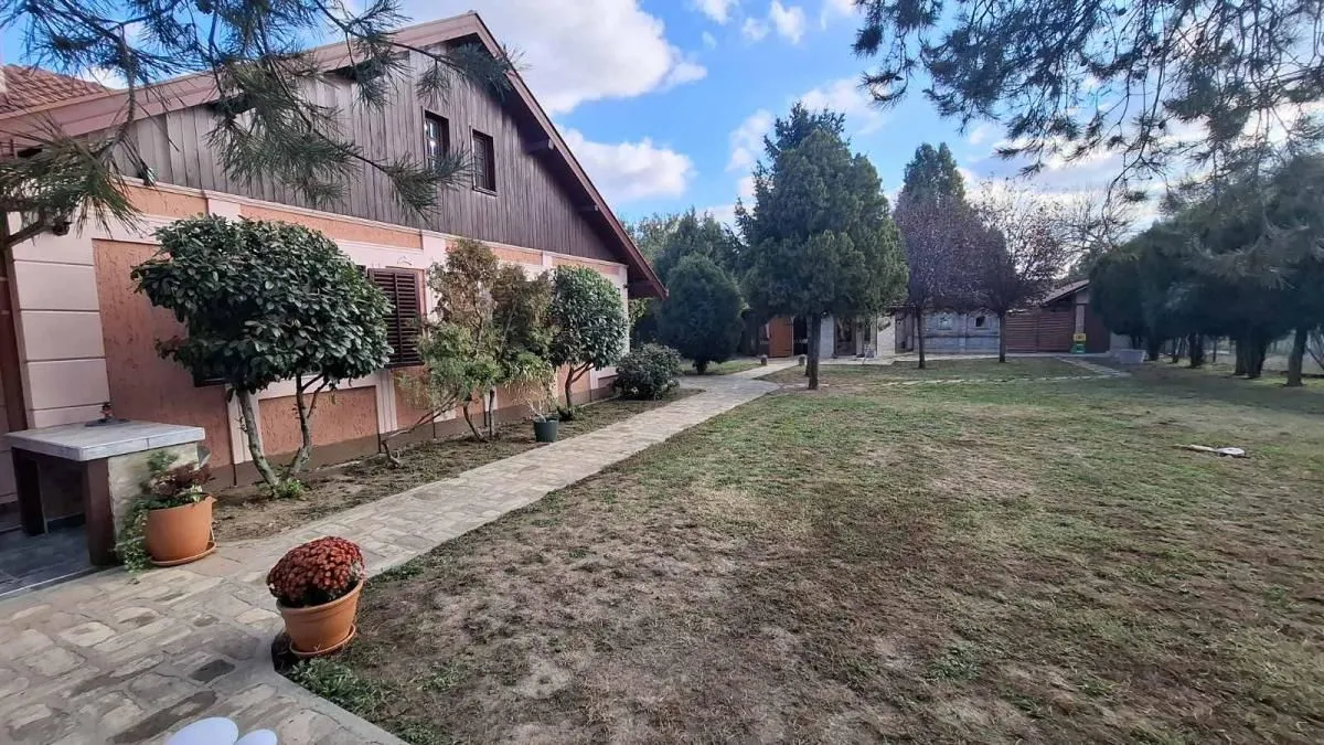 Prodaja, kuća, 481m², Bečej, Novi Sad
