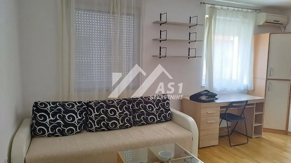 Izdavanje, stan, 25m², Grbavica, Novi Sad Sve Podlokacije