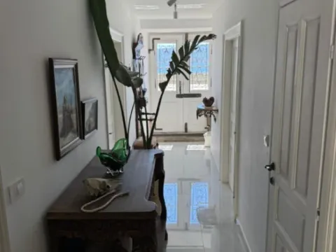 Izdavanje, kuća, 240m², Donja Lastva, Tivat - image 12