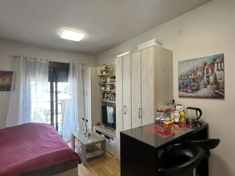 Prodaja, garsonjera, 26m², Zabjelo, Podgorica - image 1