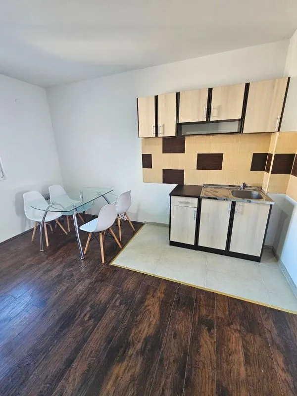 Izdavanje, dvosoban stan, 47m², Borča 1, Borča Sve Podlokacije