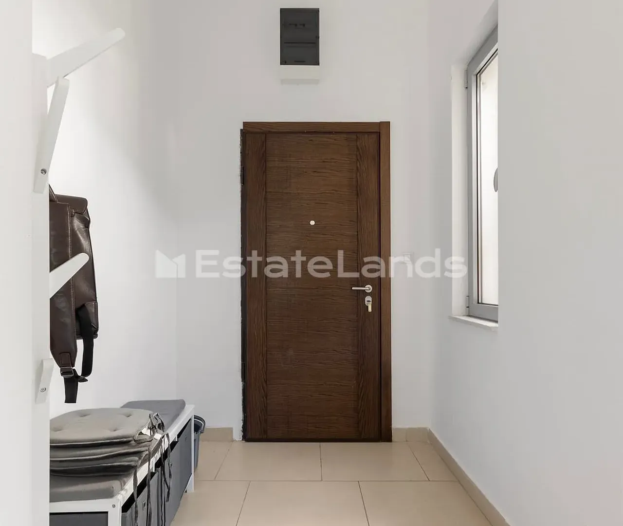 Sale, two bedroom apartment, 84m², Morinj, Kotor
