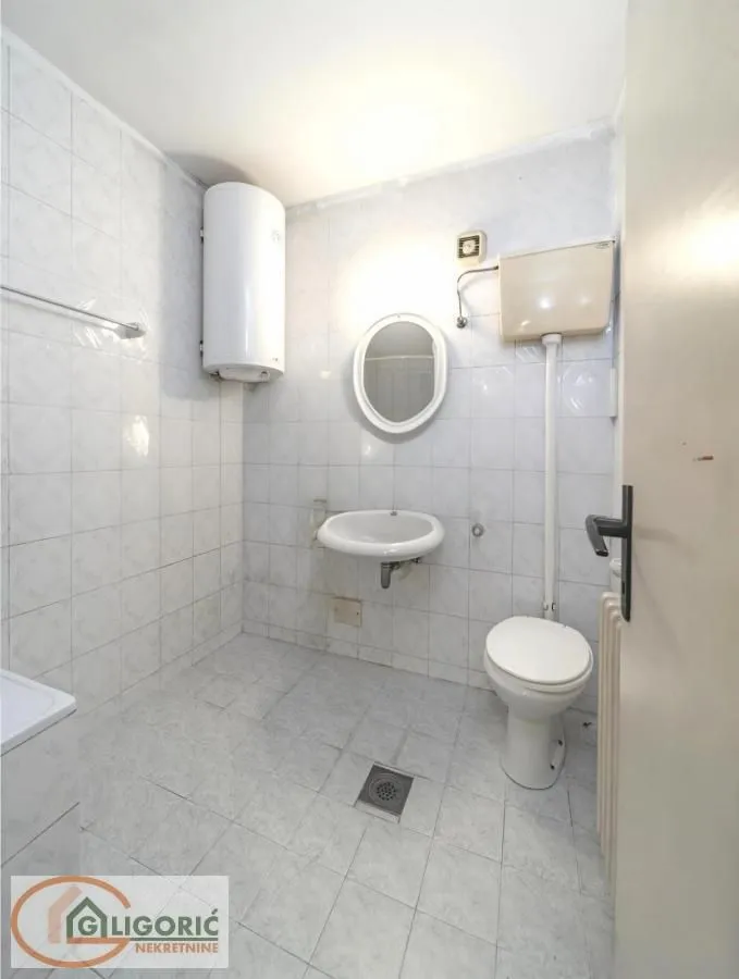Prodaja, trosoban stan, 101m², Bogoslovija, Palilula Sve Podlokacije