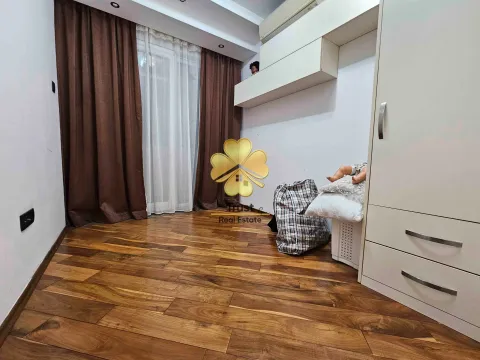 Izdavanje, dvosoban stan, 87m², City Kvart, Podgorica - image 13