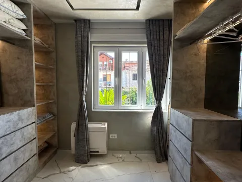 Izdavanje, jednosoban stan, 63m², Centar, Tivat - image 9