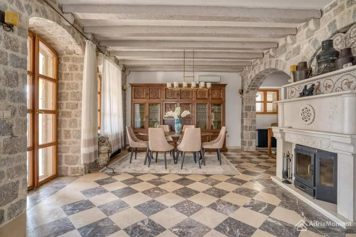 Sale, house, 500m², Reževići, Budva