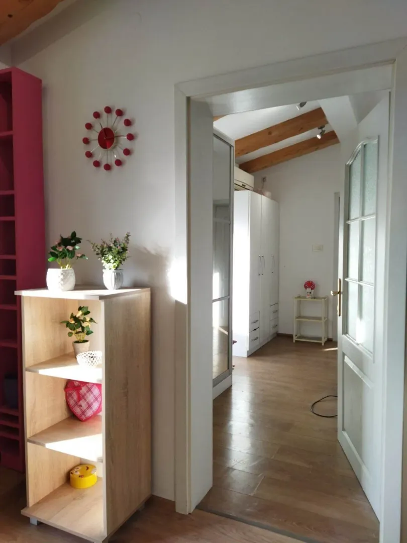 Izdavanje, trosoban stan, 84m², Stara Varoš, Podgorica