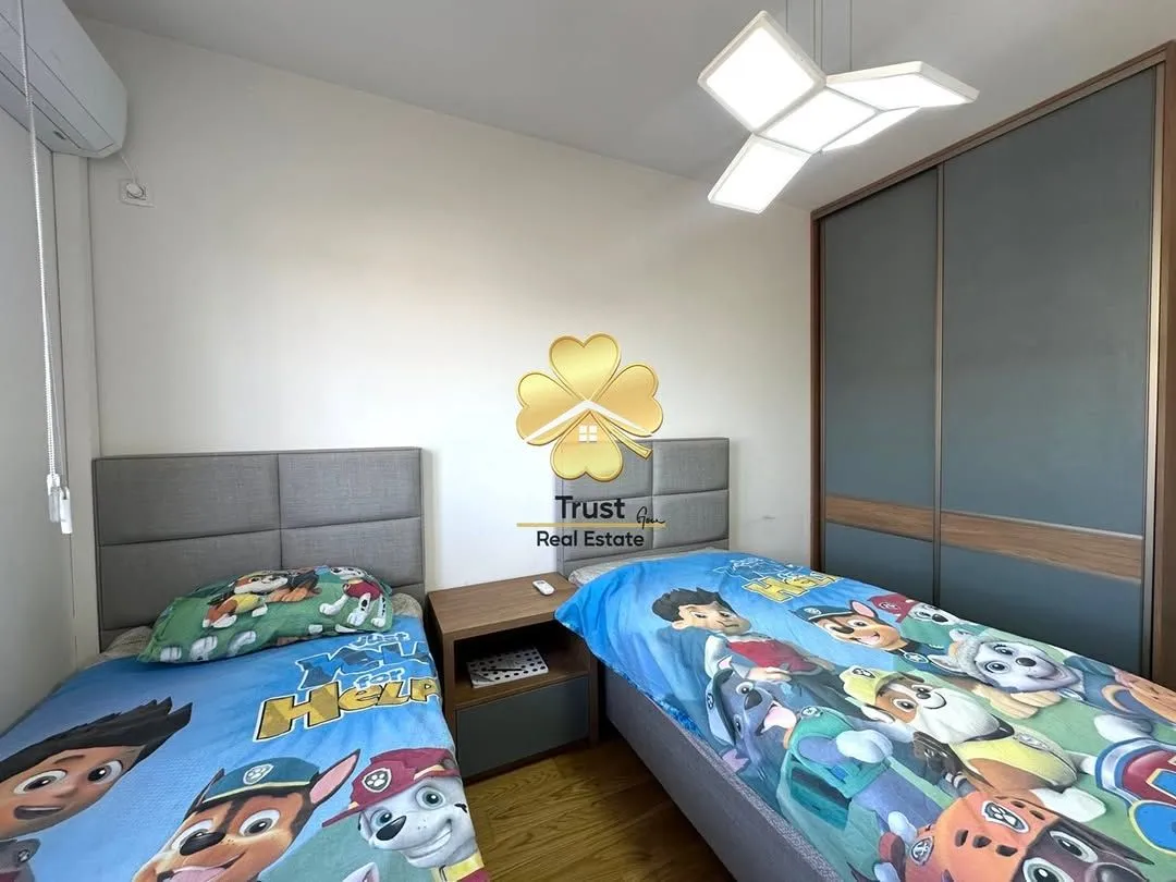 Izdavanje, dvosoban stan, 69m², Central Point, Podgorica