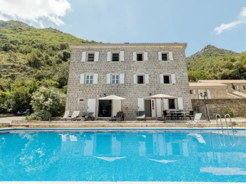 Prodaja, kuća, 800m², Prčanj, Kotor - image 4