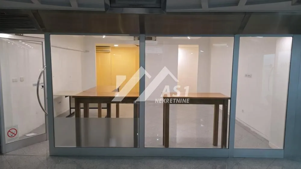 Rent, office space, 40m², Centar, Novi Sad